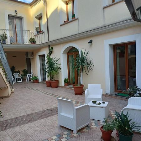 Villacidro Giarranas House - Apartment With Coutyard מראה חיצוני תמונה
