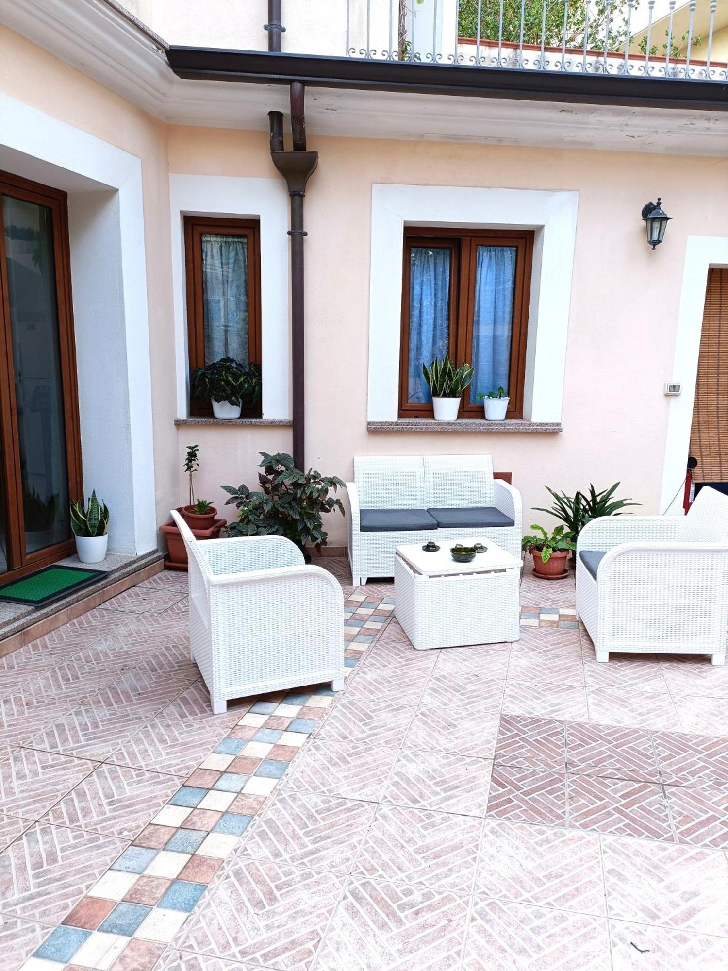 Villacidro Giarranas House - Apartment With Coutyard מראה חיצוני תמונה